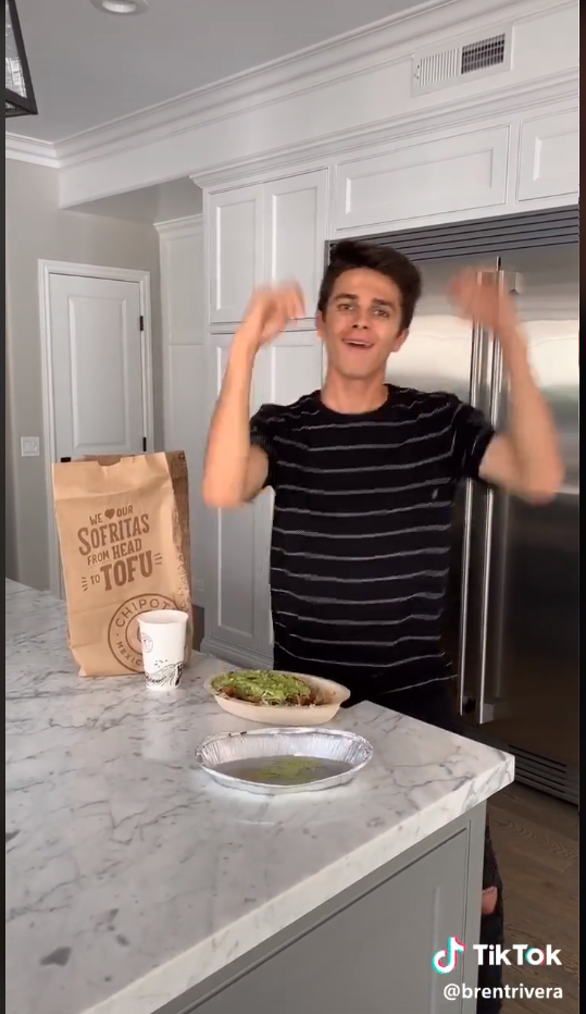 chipotle tiktok guacdance